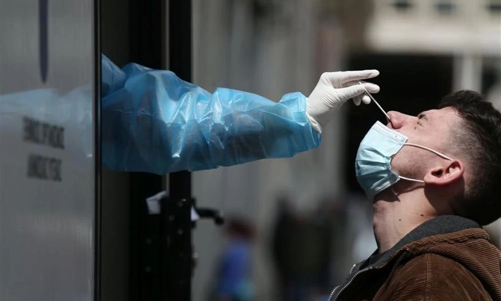 Θεσσαλονίκη: Ατελείωτες ουρές για rapid test από τον ΕΟΔΥ στη ΔΕΘ
